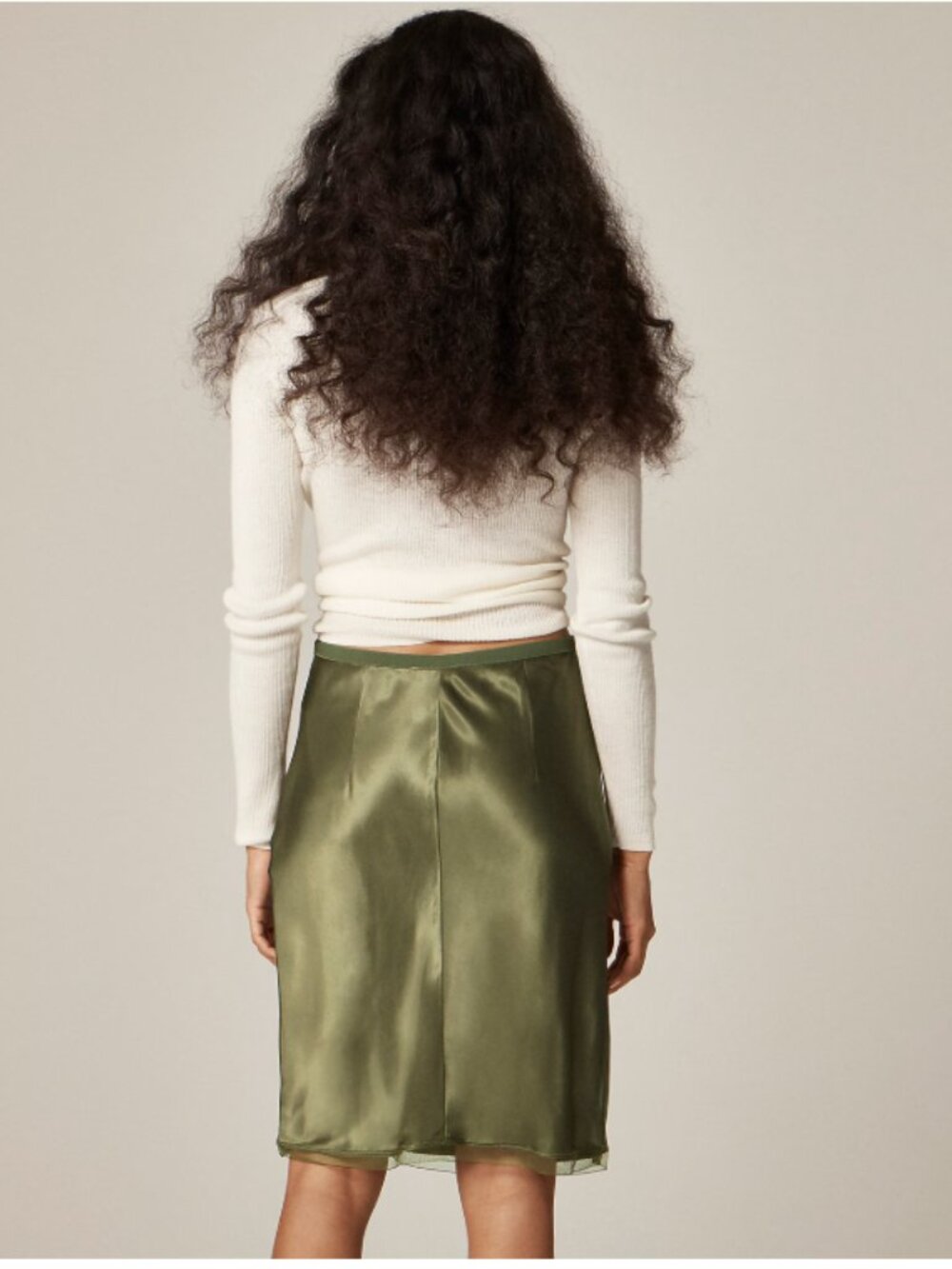 Gwen knee-length slip skirt in viscose charmeuse